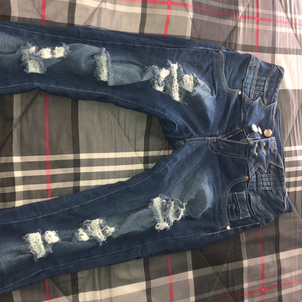 Ripped jeans